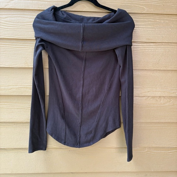 We the Free Iris Off the Shoulder Top in Black Size Medium - Picture 5 of 8